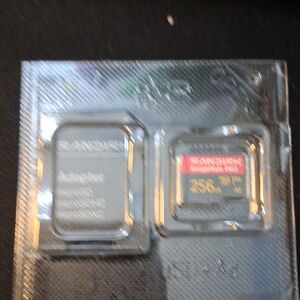 SanDisk Memory Card Reader with Adapter - Black and Red